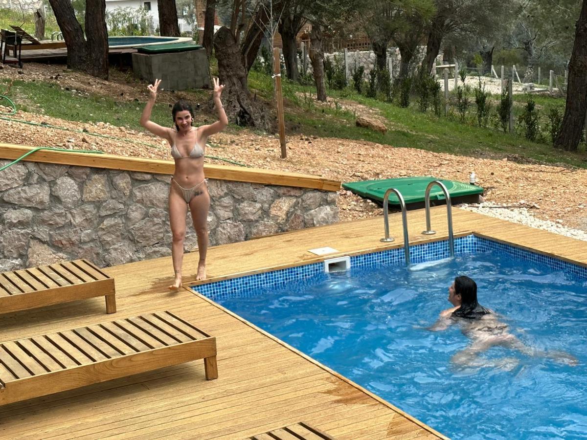 Panurlawoodenhouse Oezel Havuz& Sauna Mavi Extérieur photo