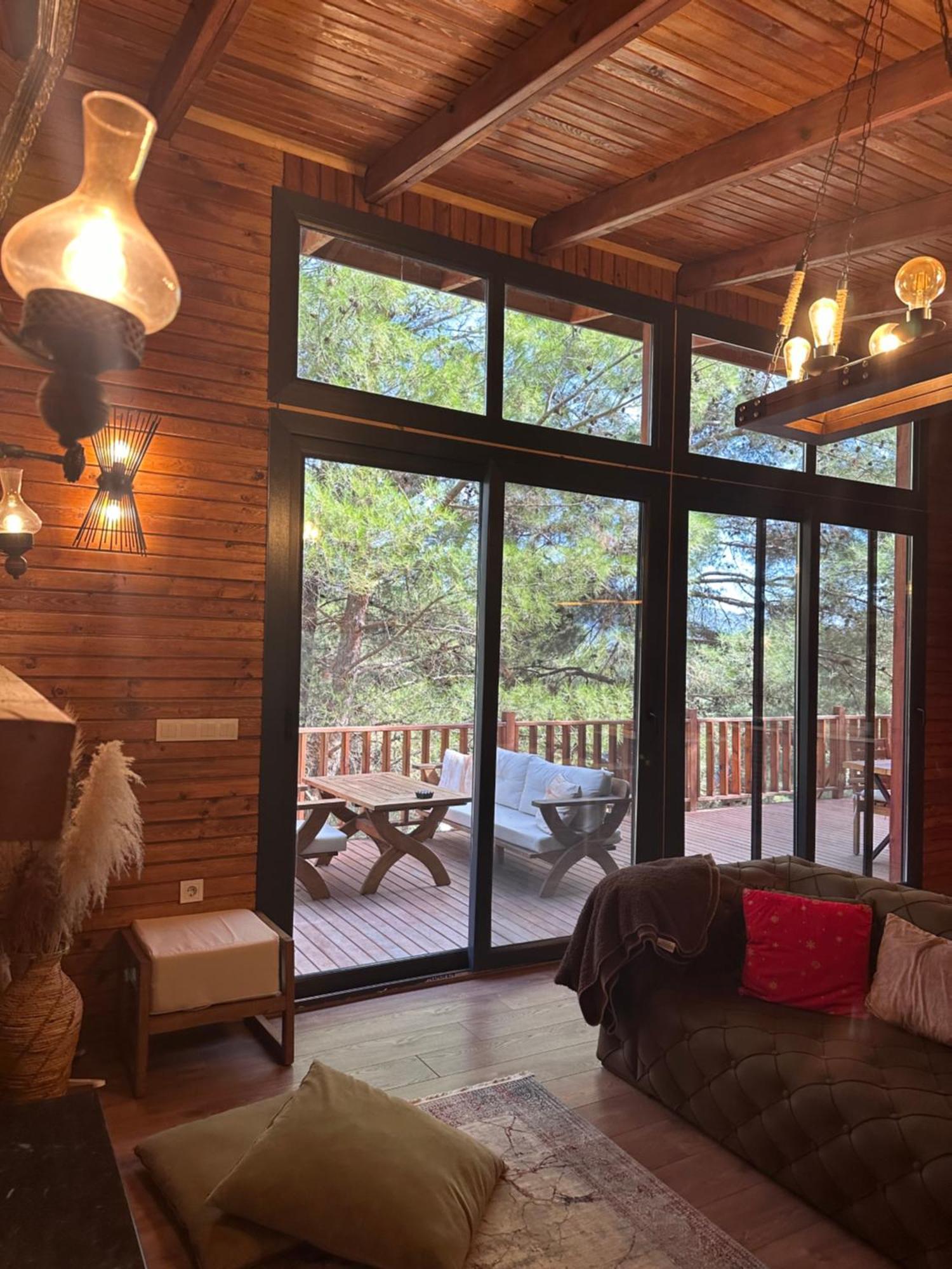 Panurlawoodenhouse Oezel Havuz& Sauna Mavi Extérieur photo
